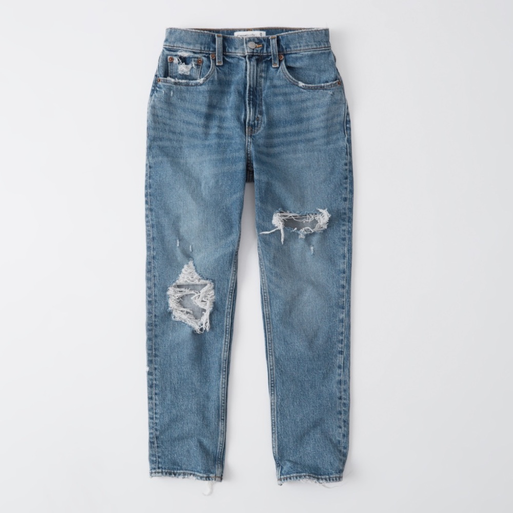 Abercrombie High Rise Mom Jeans Distressed in Medium Wash Sz 25S
